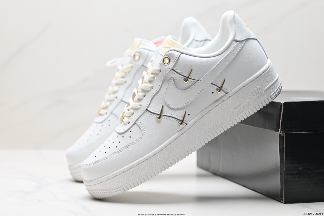 Nike Air Force 1 Shoes